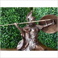 ATENA RZUCAJ�CA OSZCZEPEM Z SOW� VERONESE (WU76978A4)